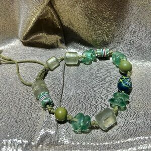 Chic Green Beaded Bracelet
